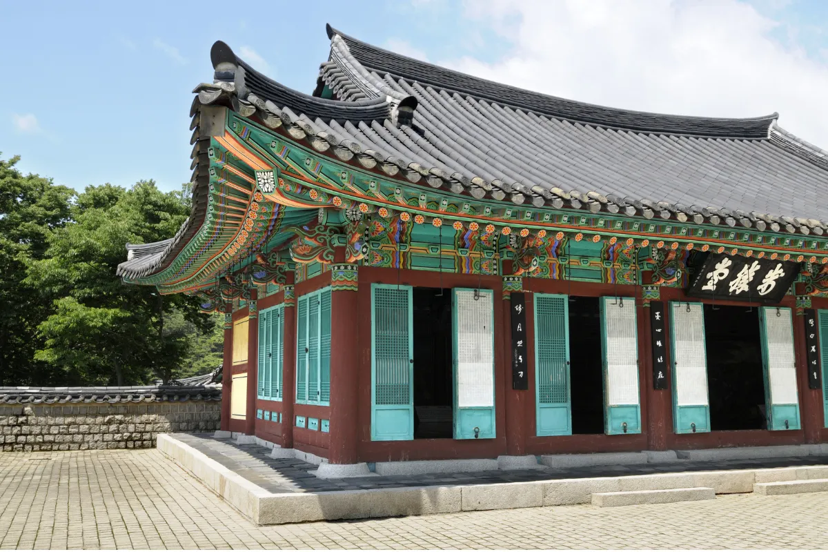 Tranh Phong Cảnh Hàn Quốc thường được vẽ bằng chất liệu gì?